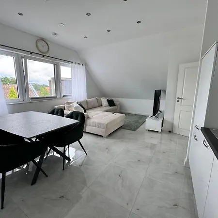 Relaxdays-Apartments 3 Garten Und Pool-Mitbenutzung, Kostenloser Parkplatz, Kontaktloser Checkin, Wifi Mit Smarttv Gütersloh Exterior foto