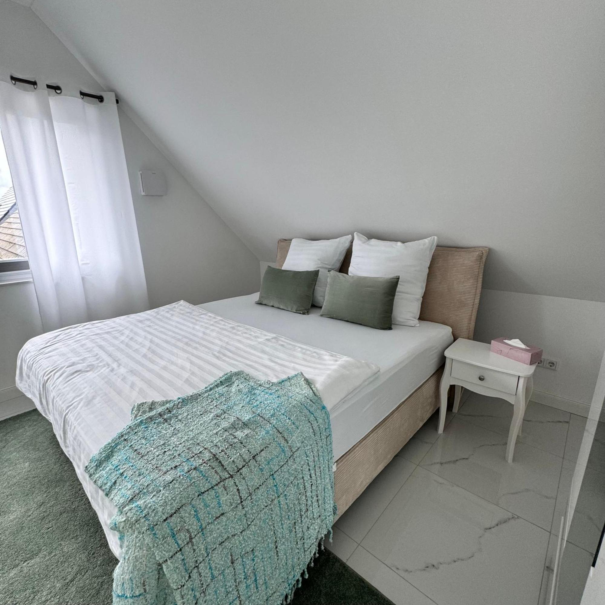 Apartment Relaxdays-apartments 3 Garten Und Pool-mitbenutzung, Kostenloser Parkplatz, Kontaktloser Checkin, Wifi Mit Smarttv Gutersloh